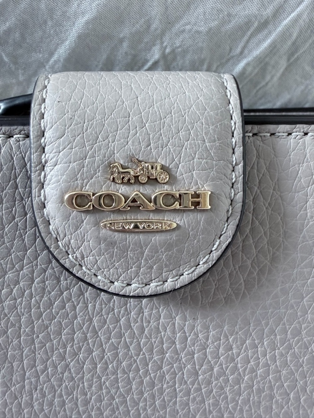Coach Medium Corner Zip Pebble Leather Birch Grey - Picture 5 of 8